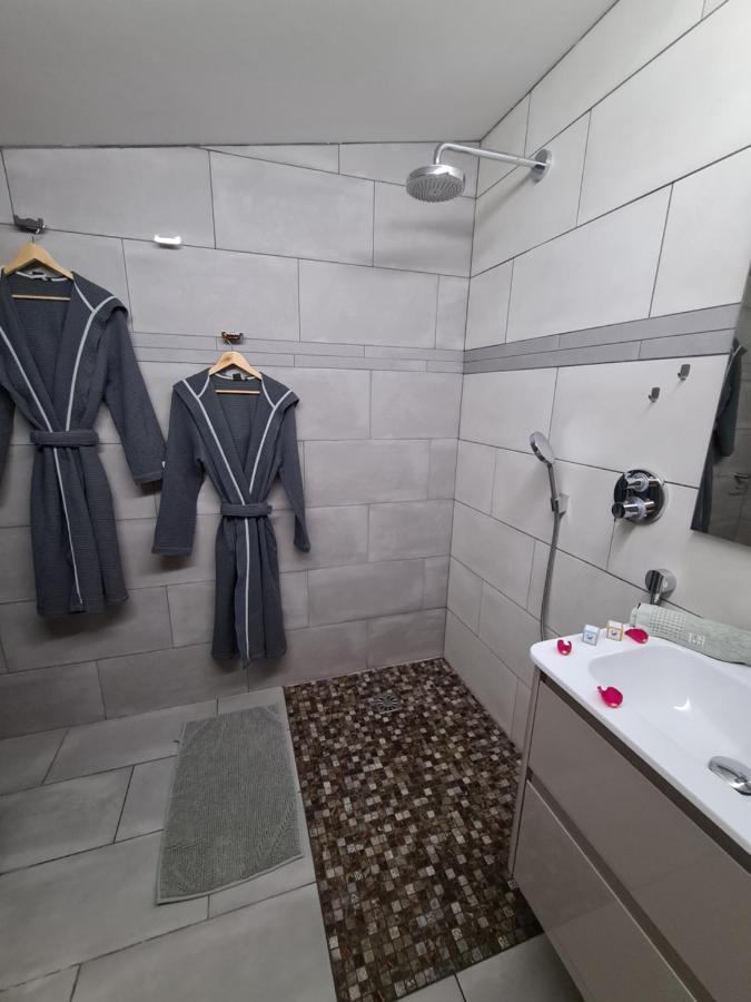 Les 2 Cabanes Labastide-Gabausse Ngoại thất bức ảnh